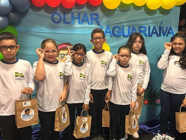 Prefeitura viabiliza mais de 100 óculos para alunos de Jaguariaíva