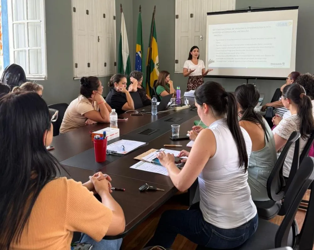 Jaguariaíva realiza segundo treinamento de atualização para equipes de vacinação