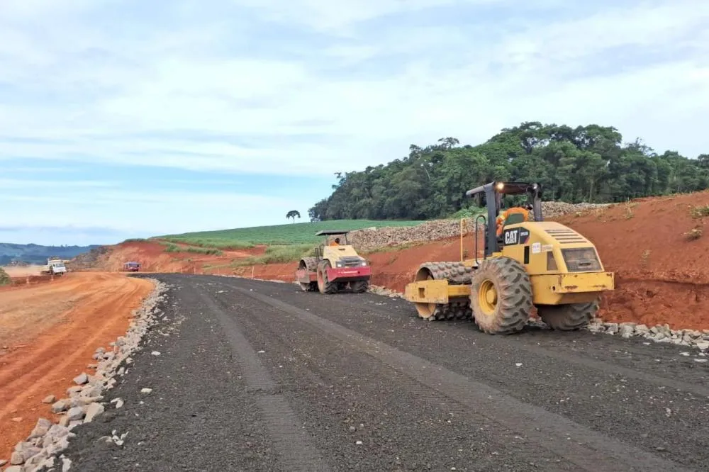 Orçada em R$ 186 milhões nova pavimentação da PR-160 nos Campos Gerais é contratada