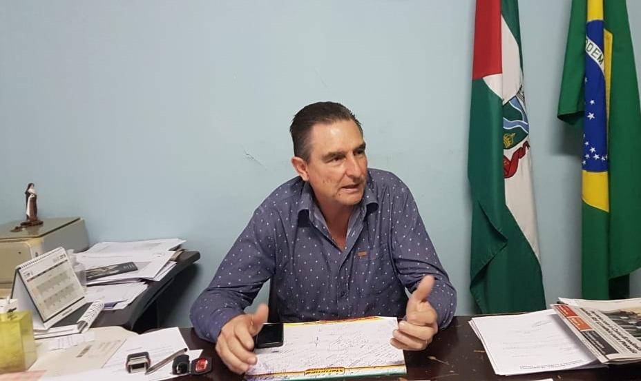 Prefeito Eclair fala sobre obras e desenvolvimento em Jundiaí do Sul