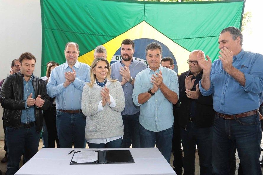 Cida Borghetti confirma implantação de terceira faixa em 50 dos 120 km da PR-092
