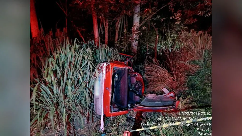 Acidente grave na PR-092 deixa um morto e três feridos em Arapoti