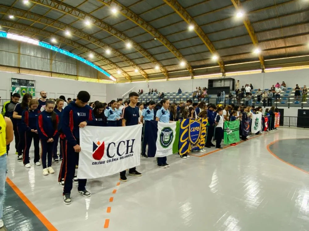 Arapoti realiza cerimônia de abertura dos Jogos Escolares 2026
