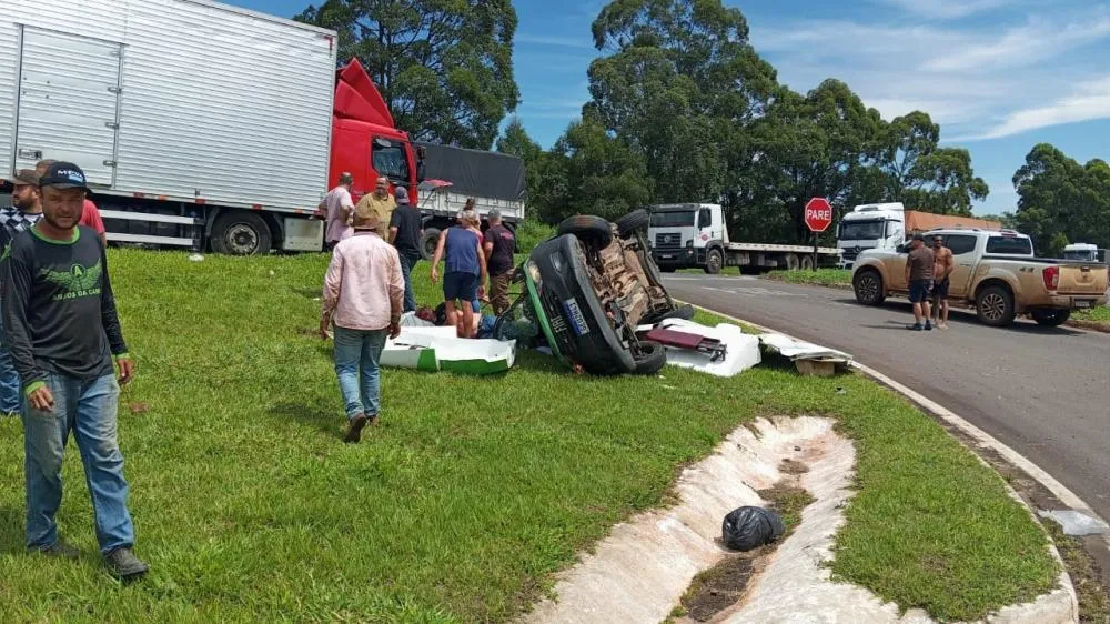 Acidente na PR092 mata enfermeira e paciente de São José da Boa Vista