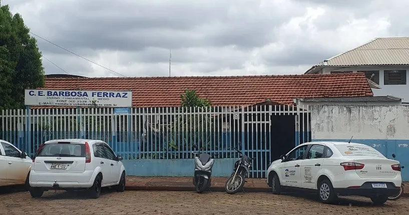 Mãe de aluno é chamada na escola, parte para porrada e morde diretora no Norte Pioneiro