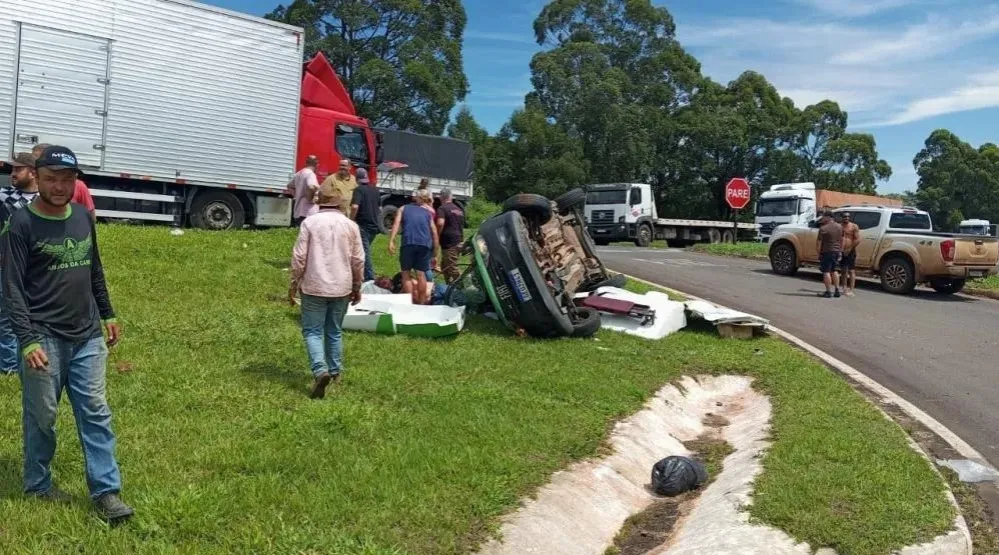Acidente com ambulância e mortes reacende preocupação com trevos da PR092 em Wenceslau Braz