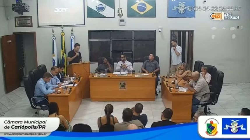 Após nova apuração da Folha, decisão do prefeito de Carlópolis sobre Mais Médicos ganha nova leitura