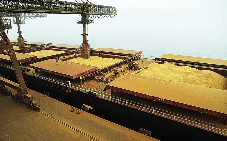 Diesel caro e restrição imposta pela China preocupam produtor rural no Paraná