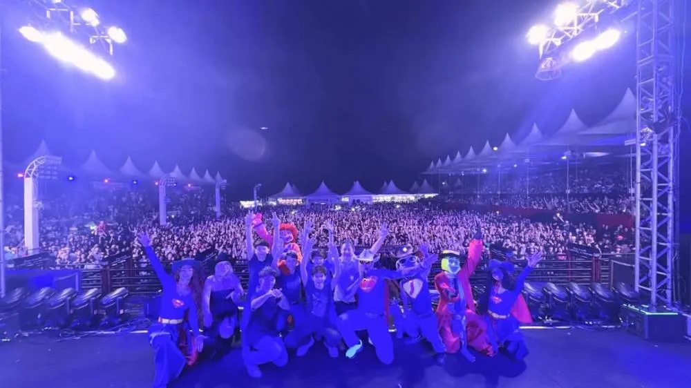 Leonardo, Jiraya Uai e arena lotada: Sengés fecha edição histórica da Festa do Peão com explosão de público
