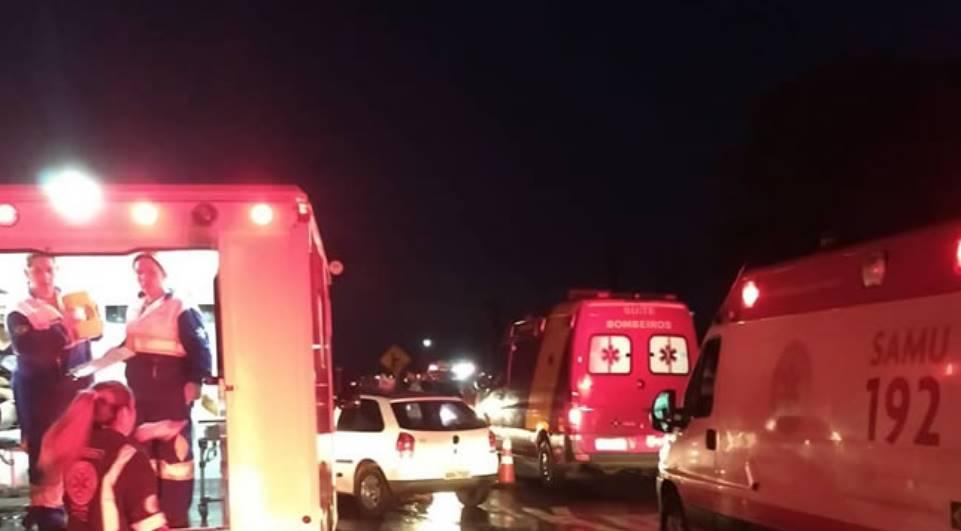 Homem morre e cinco ficam feridos em acidente no Norte Pioneiro