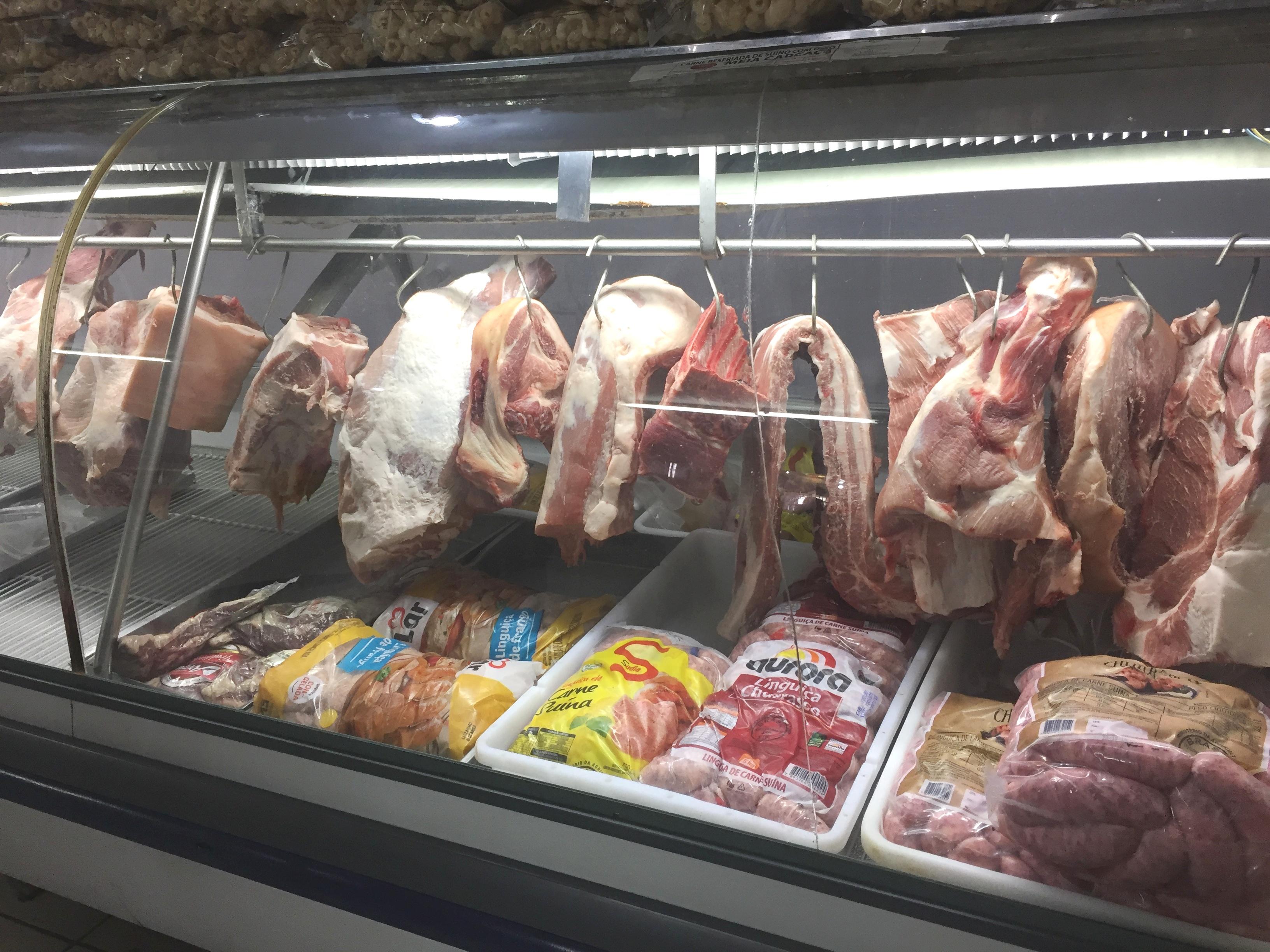 Após nove dias de greve, começa faltar carne bovina e frango nos mercados