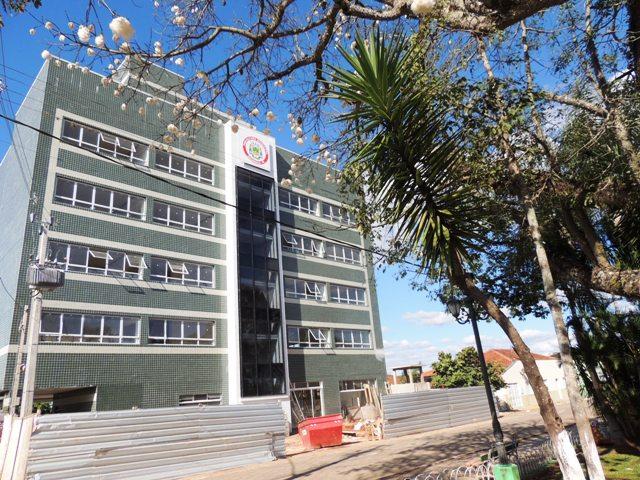 Jaguariaíva interrompe serviços devido à greve dos caminhoneiros. Saiba quando retornam os trabalhos