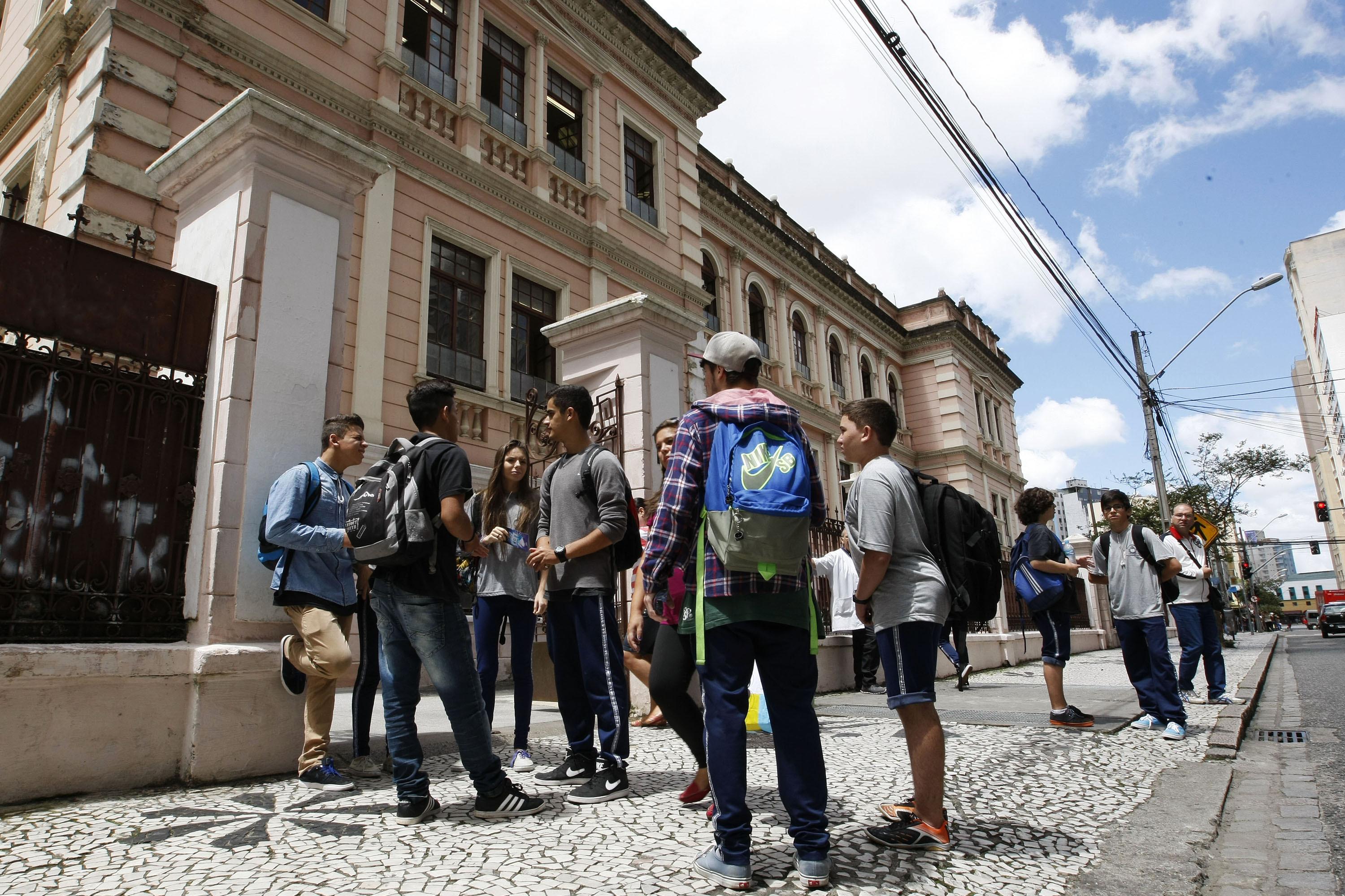 Greve dos caminhoneiros suspende aula em 68 cidades