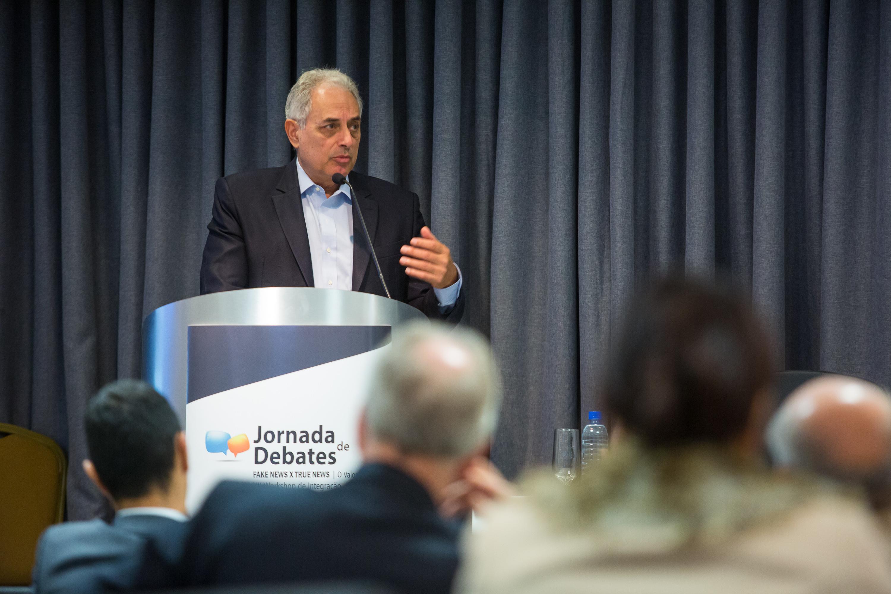 ADI celebra sucesso de debate sobre fake news
