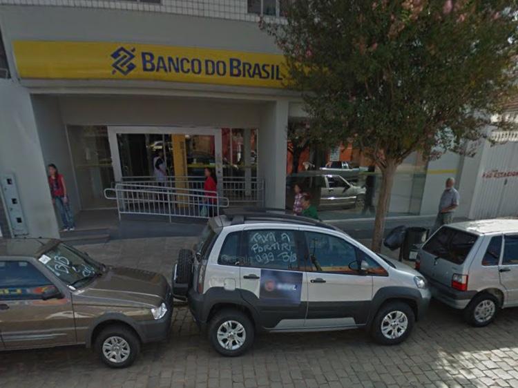 Gerente de banco em Jaguariaíva é sequestrado e bandidos levam fortuna em dinheiro