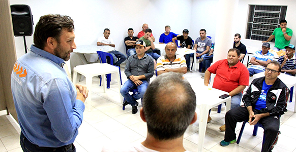 Pauliki percorre seis municípios da região para debater planos para o Paraná