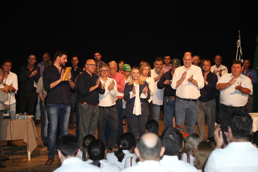 Em visita ao Norte Pioneiro, governadora anuncia melhorias na PR-092