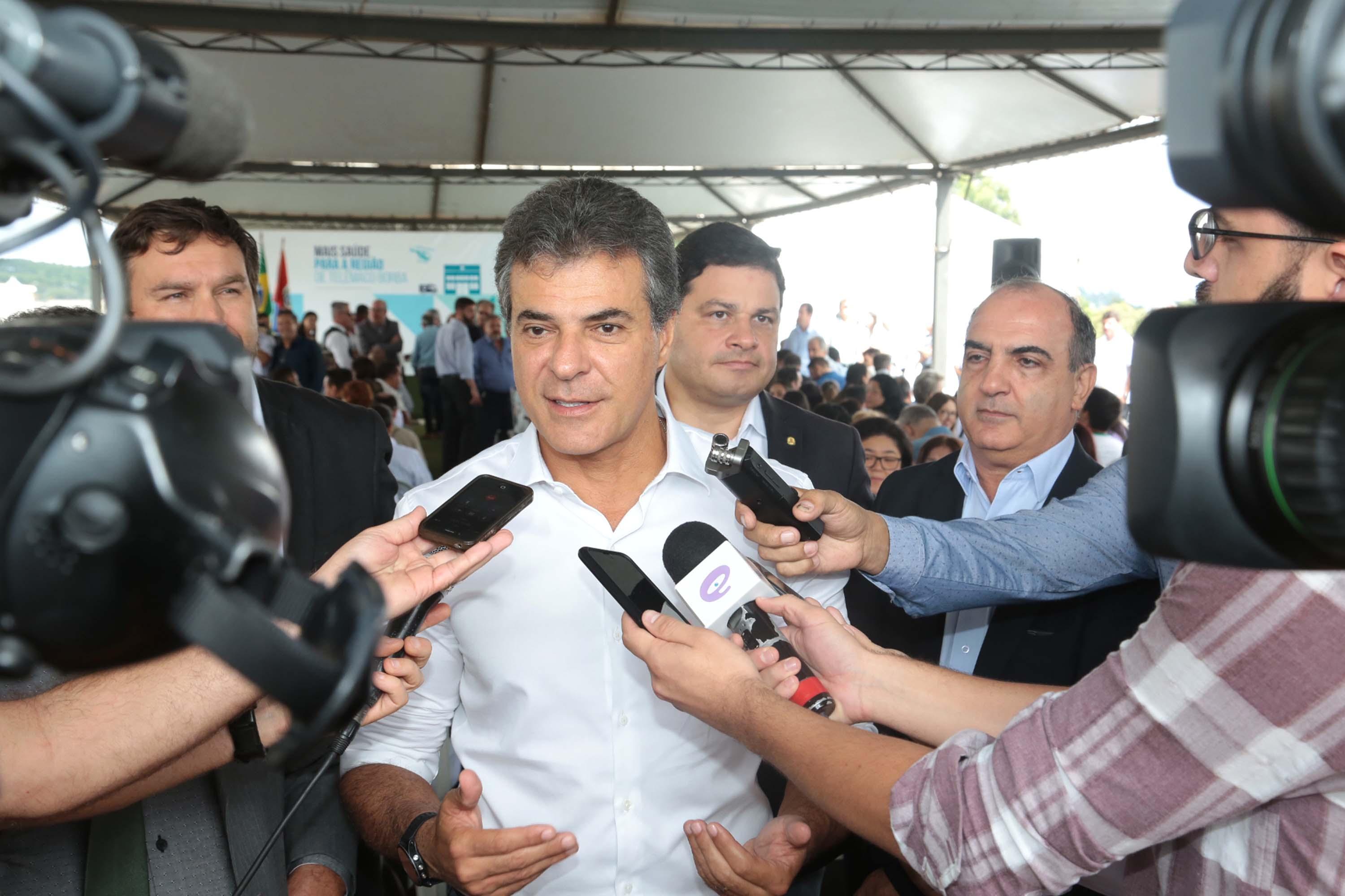 Richa desafia Requião para debate