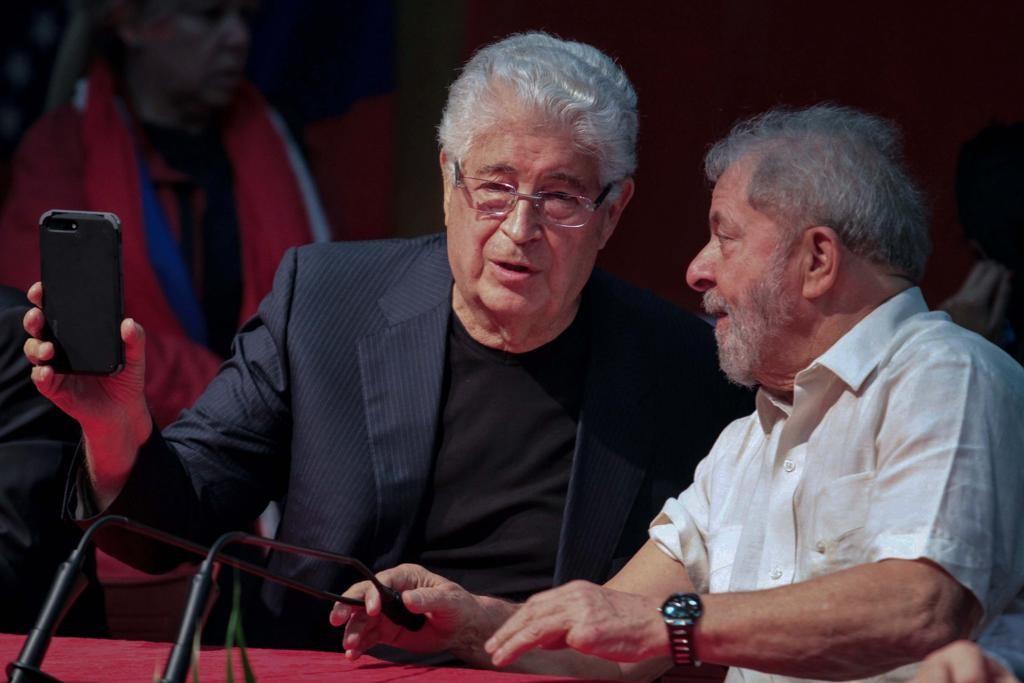 Inquérito investiga se PT comprou apoio de Renan e Requião com dinheiro da JBS