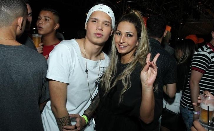 Valesca Popozuda descobre que o filho faria sexo com rapazes e troca nudes