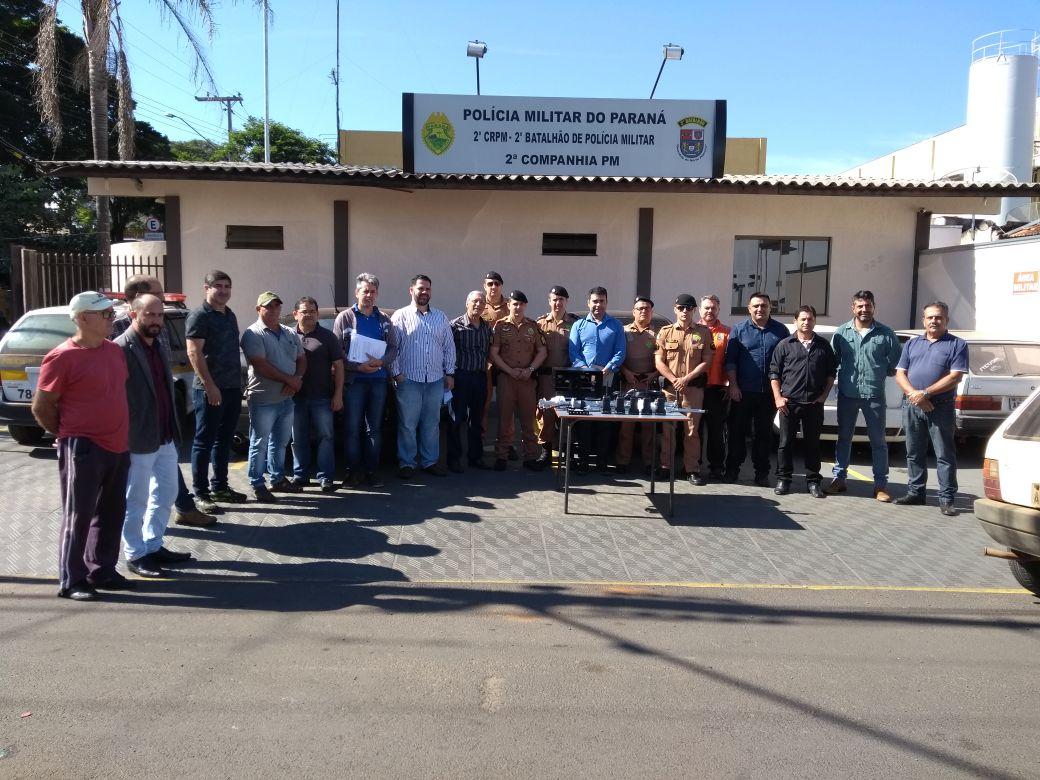 Prefeitura de W. Braz entrega novo  rádio comunicador para Polícia Militar