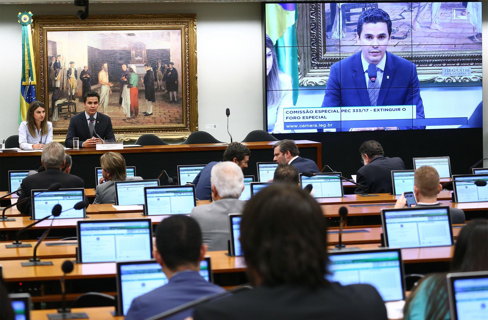 Diego Garcia é eleito presidente da Comissão do Fim do Foro Privilegiado
