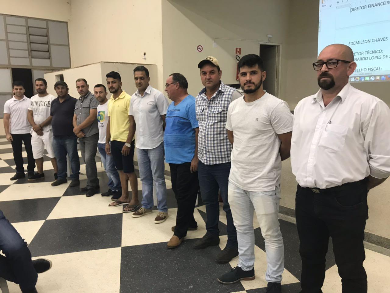 Vereadores participam da fundação da Cooperativa de Mel