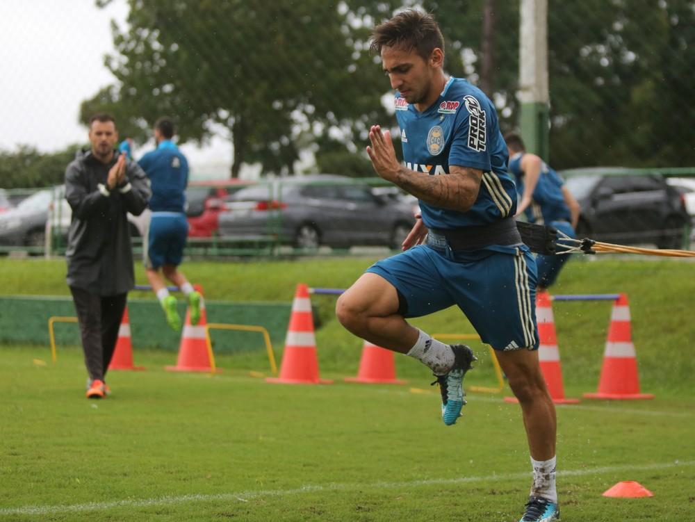 Corinthians negocia para contratar atacante Mosquito, do Coritiba