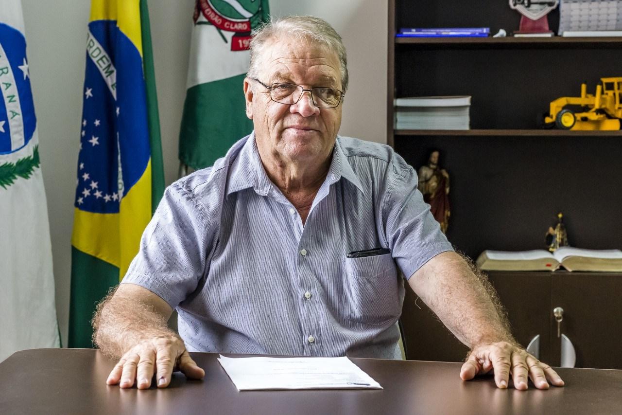 Prefeito sanciona lei que exige fiscalização intensiva em terrenos baldios