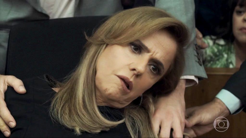 Cena de Sophia sofrendo AVC em 'O Outro Lado do Paraíso' espanta