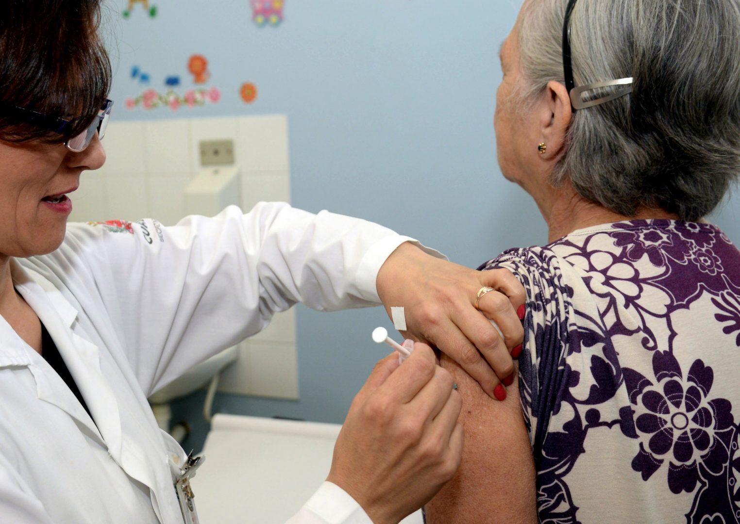 Saúde pretende imunizar 95% do público-alvo na vacinação contra gripe