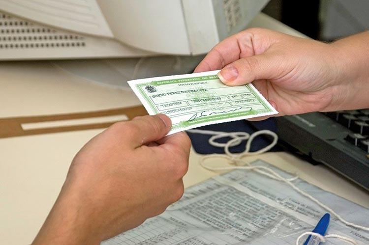 Eleitor tem oito dias úteis para regularizar título