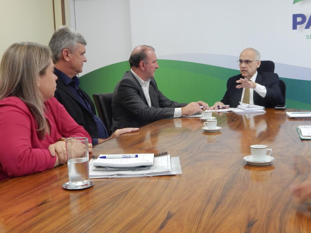 AMCG pede apoio ao Estado para ampliar oferta de saúde