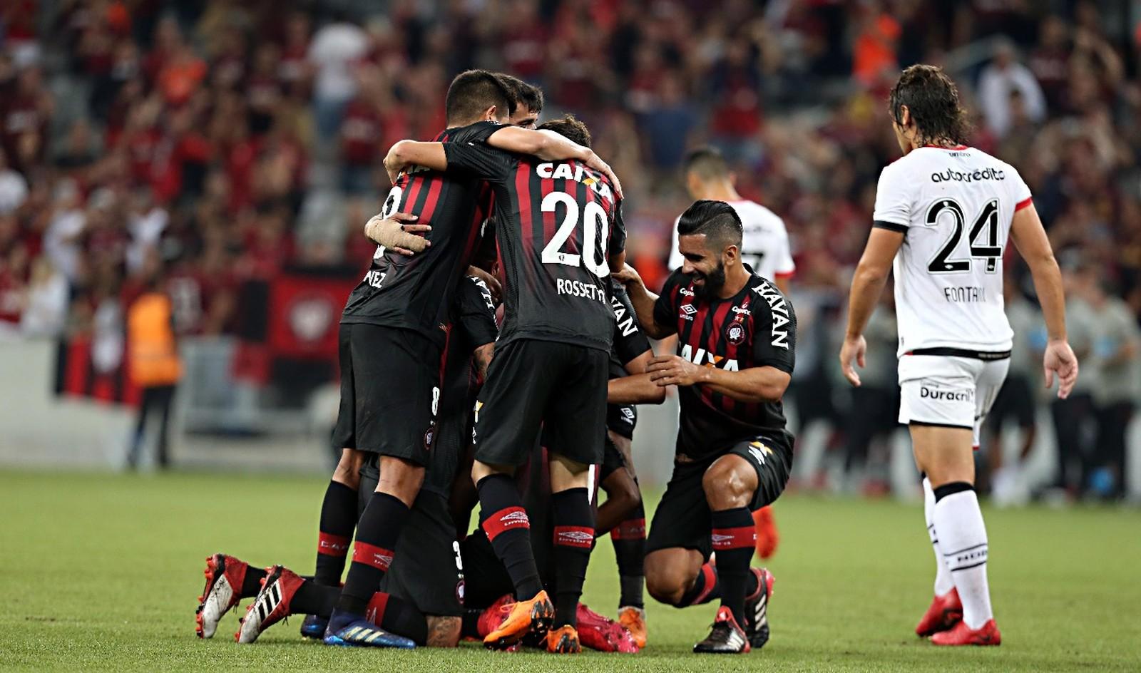 Seis aspirantes; três trintões: a nova formatação do grupo principal do Atlético