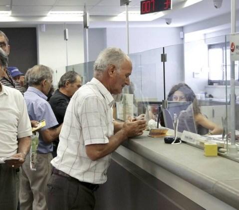 Governo anuncia cancelamento de 422 mil benefícios sociais