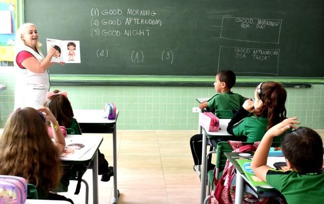 Prefeitura investe em Língua Estrangeira na rede municipal de Ensino