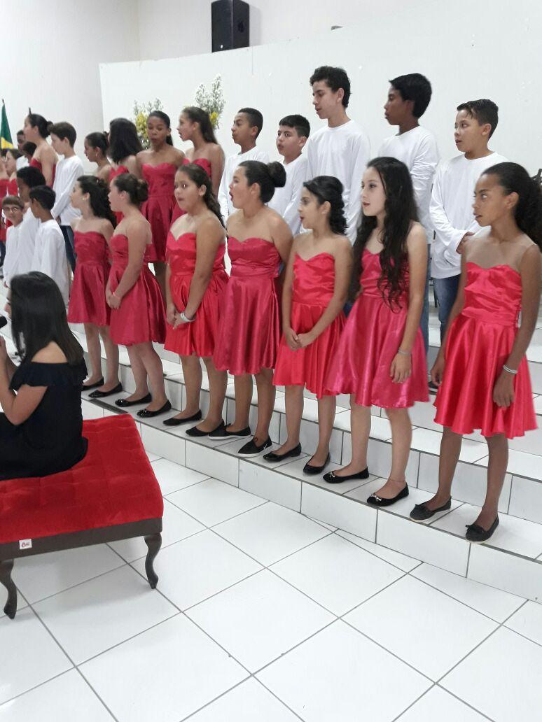 Projeto literário transforma a vida de adolescentes da rede pública