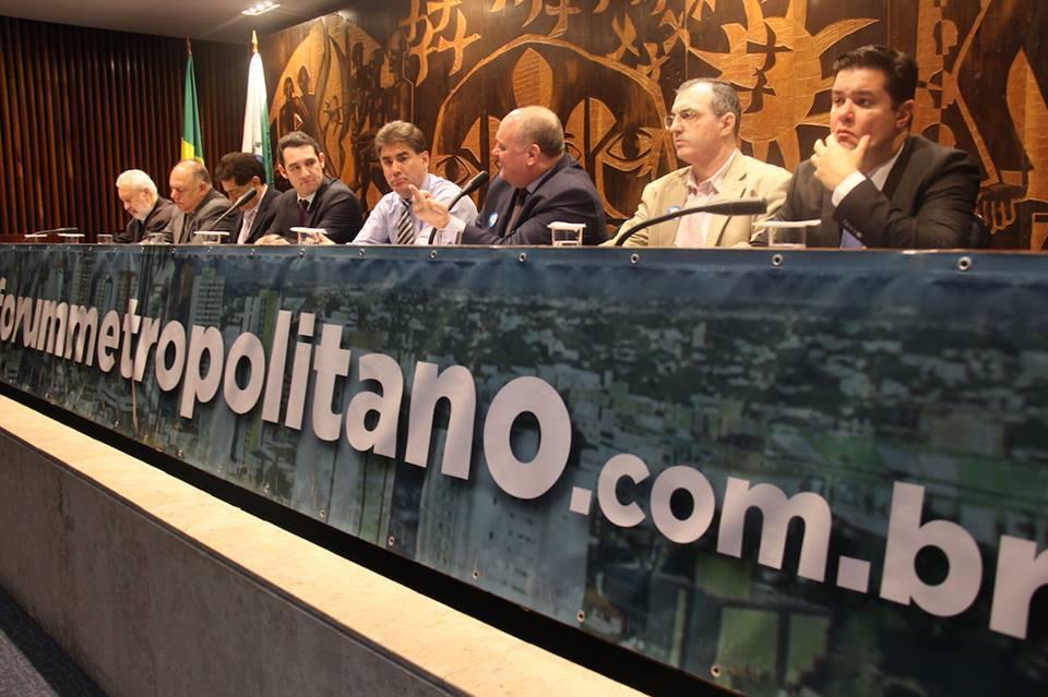 Comissão discute com municípios novas regras definidas pelo Estatuto da Metrópole