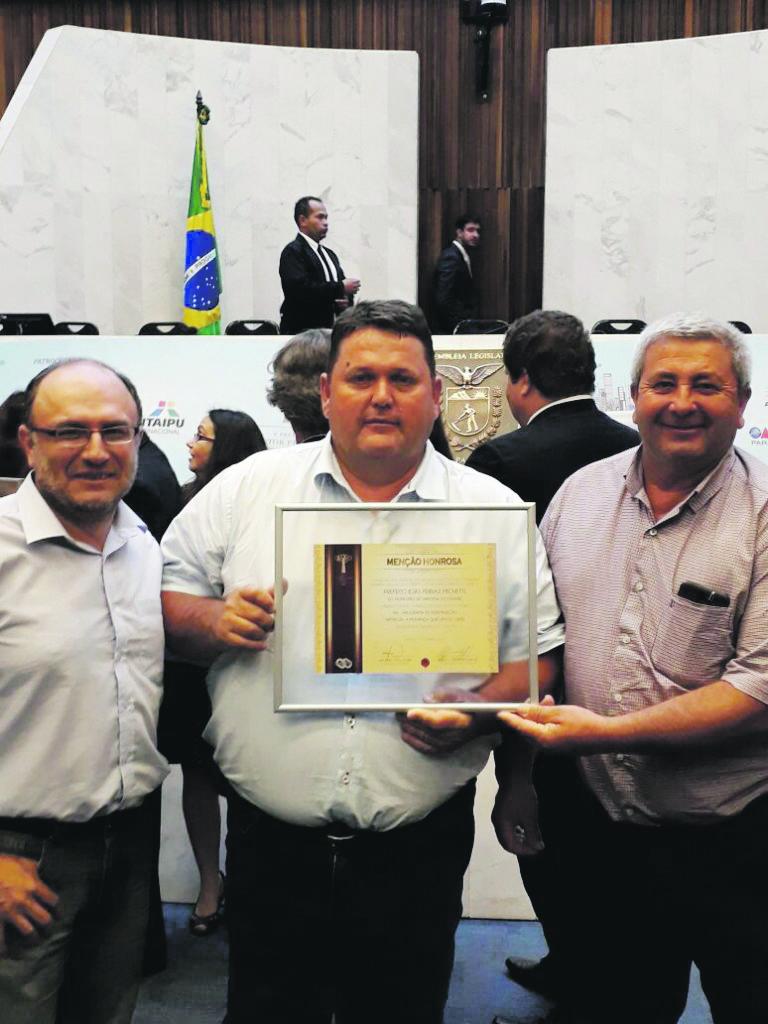 Santana do Itararé é destaque e recebe Prêmio Gestão Pública
