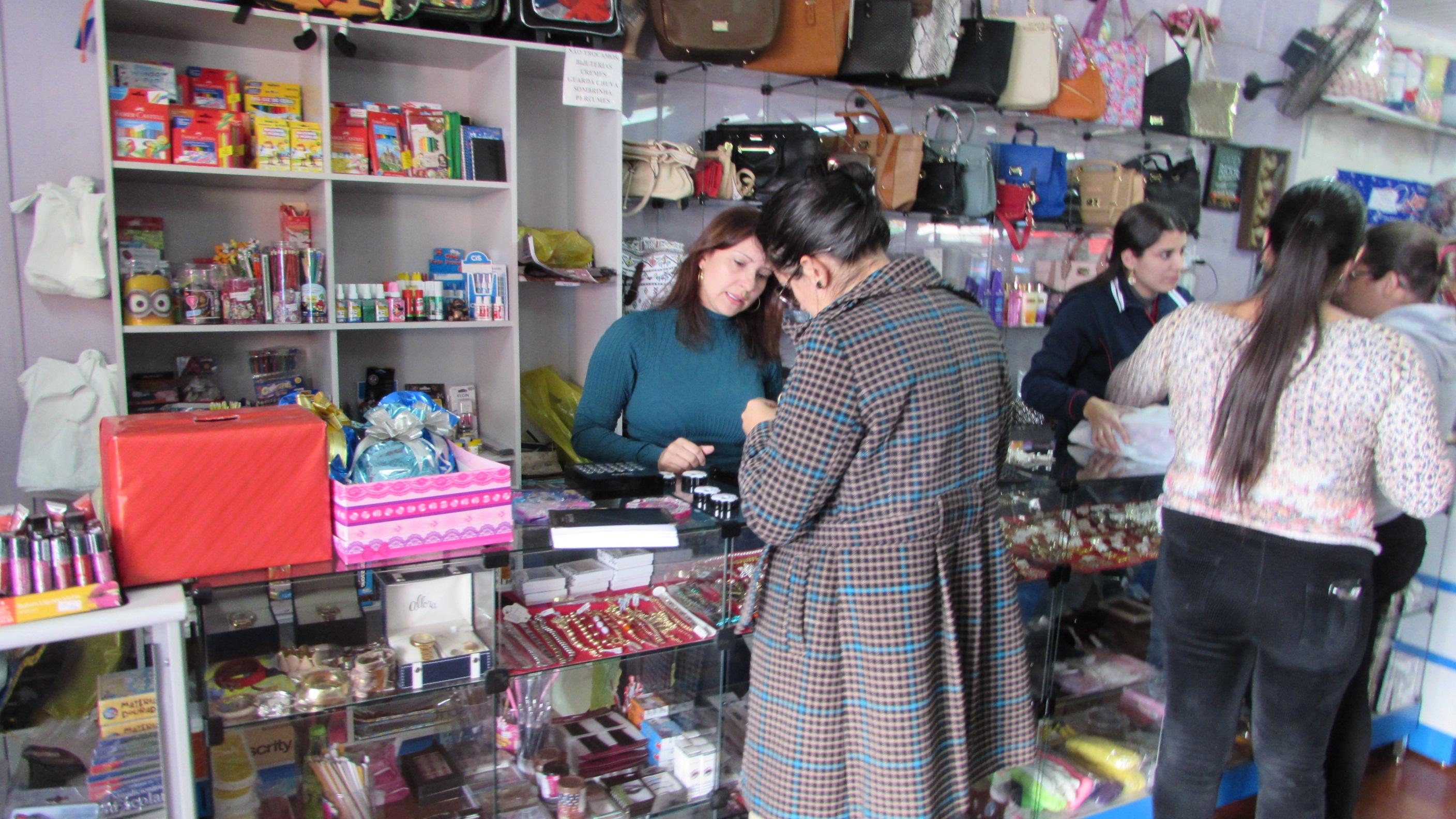 Pagamento do 13º salário deve injetar R$ 11 bilhões na economia do Paraná