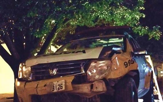 Três policiais ficam feridos em acidente durante perseguição