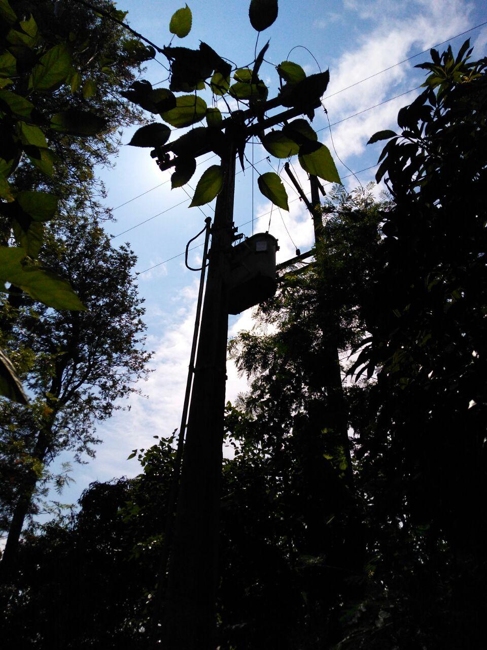 Ladrões furtam transformador de energia elétrica