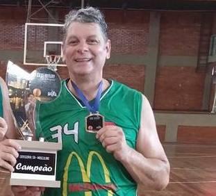 Morte de atleta traz alerta ao risco de infarto fulminante