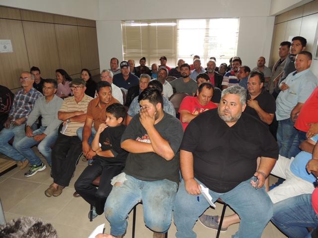 Leilão de bens inservíveis agrega mais de R$200 mil para o município