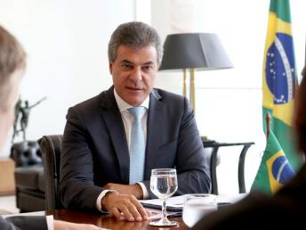 Richa anuncia antecipação do 13° salário dos servidores estaduais