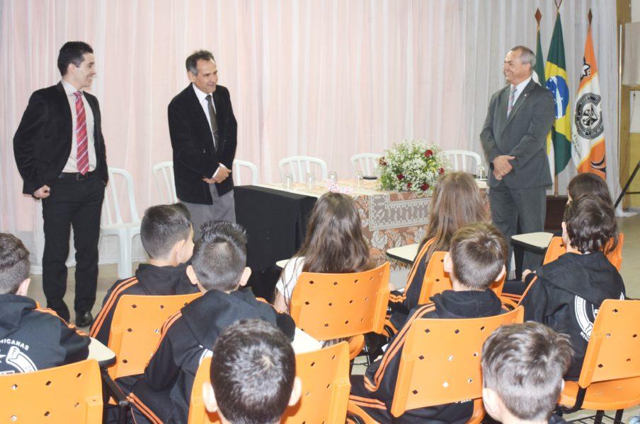 Palestras nas escolas aproximam alunos do Judiciário