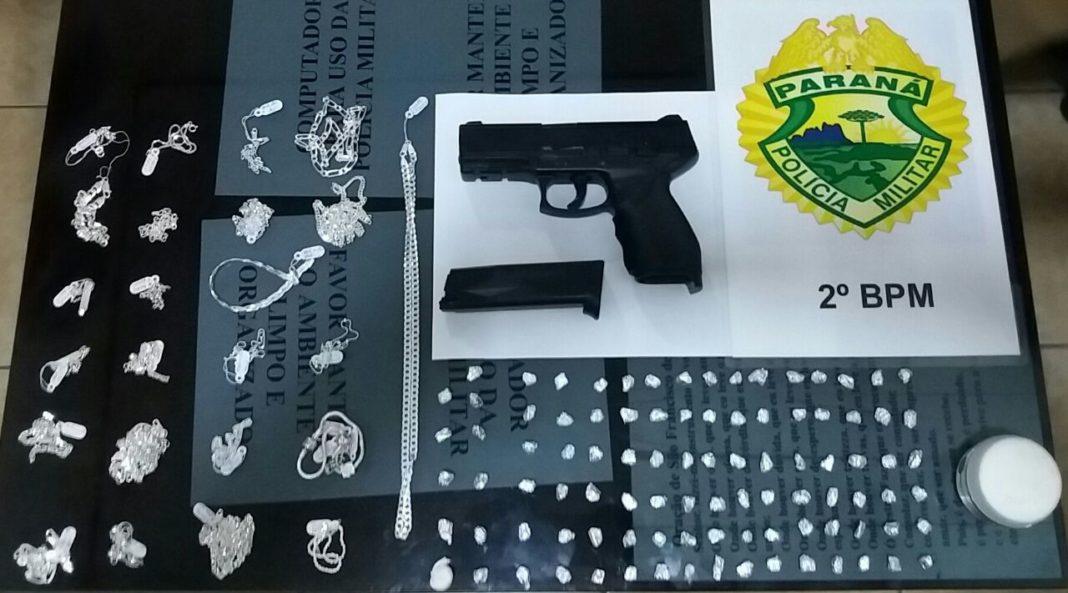 Policiais prendem rapazes que roubaram joalheria em Ibaiti