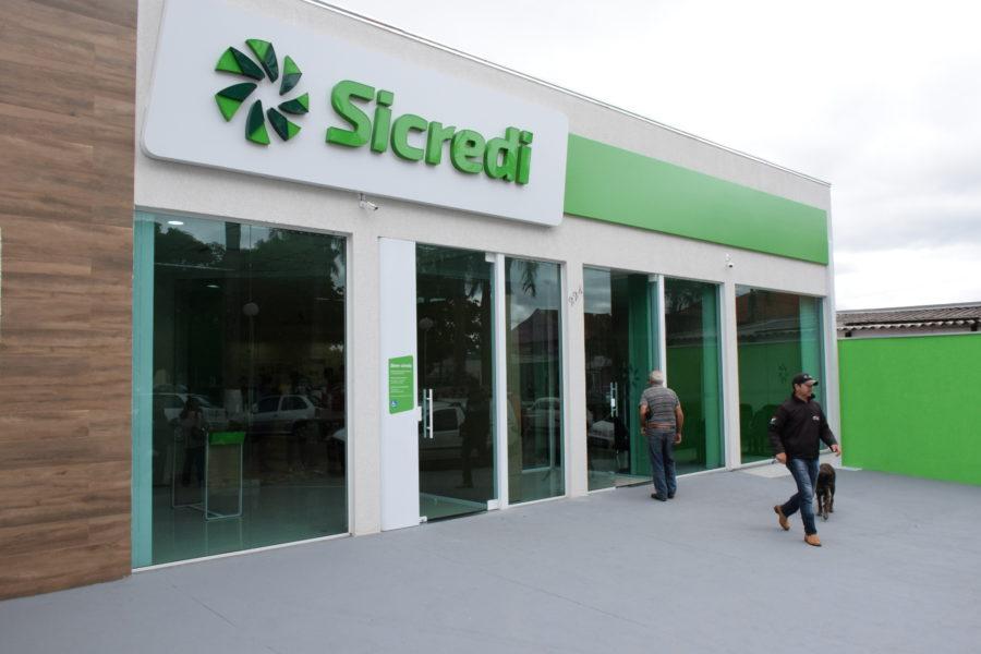 Novo prédio do Sicredi é inaugurado em Santana do Itararé