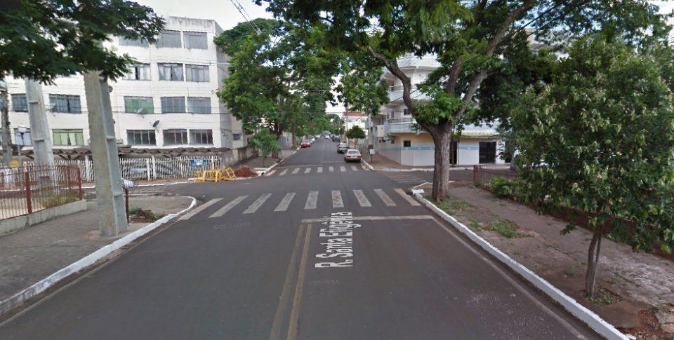 Bebê de um ano cai do 4° andar de prédio e é socorrido apenas com pequenos ferimentos