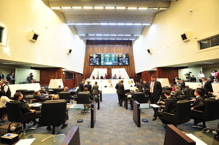 Projeto que cria política estadual da criança e do adolescente Segue para sanção do Governo